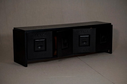 Laag brutalistisch dressoir in zwart eiken