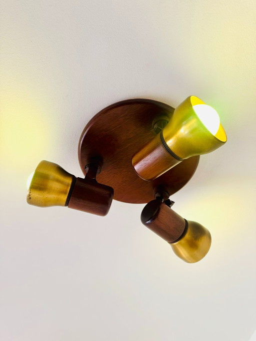 Plafonnier réglable à trois lumières Modèle 837 en bois et laiton par Temde Leuchten, Suisse, années 1960