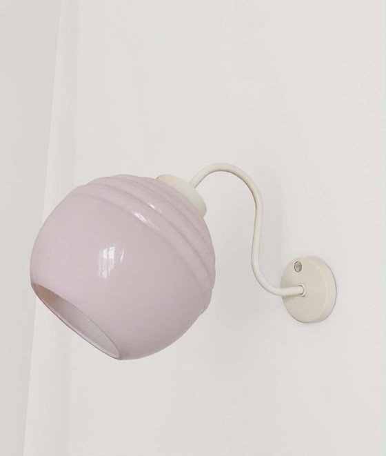 Image 1 of Applique da parete Art Déco con sfera di vetro rosa
