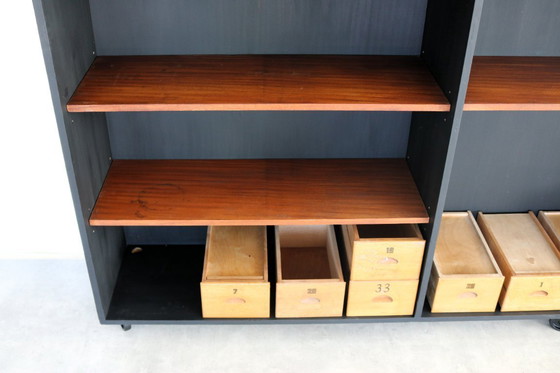 Image 1 of armoire scolaire vintage en bois avec bacs de rangement