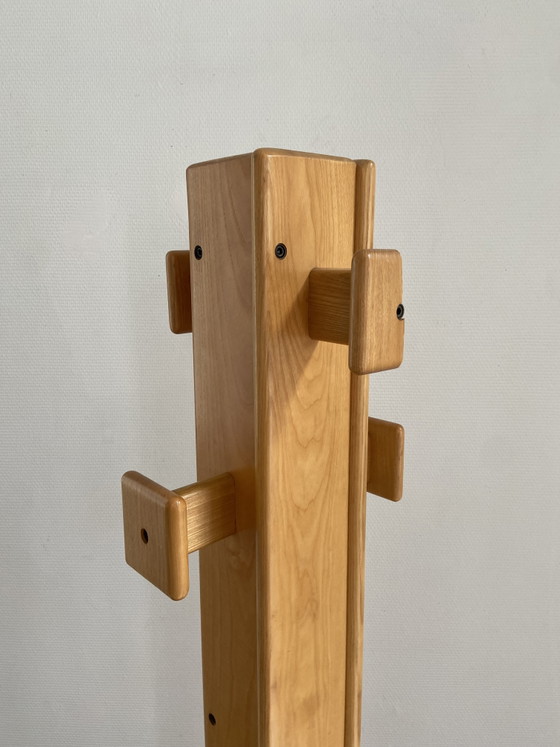 Solid Oak Column Coat Rack, Brutalist Style — in the spirit of Giuseppe Rivadossi, 1970s – Wood (photo 6 of 9)