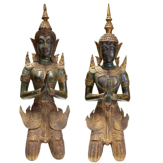 Set of two Chinese bronze foo dogs – lot 101 – Oliver, Paintings & Drawings, Canvas, Cotton, Aziatisch (photo 129 of 310)