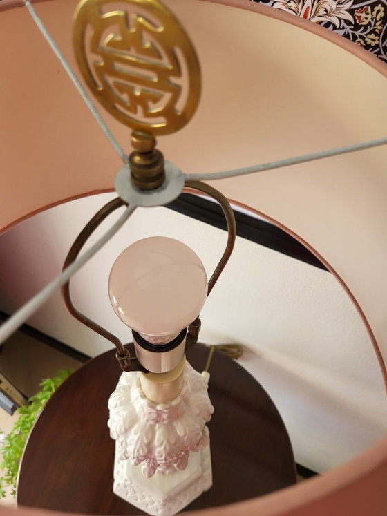 Image 1 of Vintage palm tree lamp white ceramic