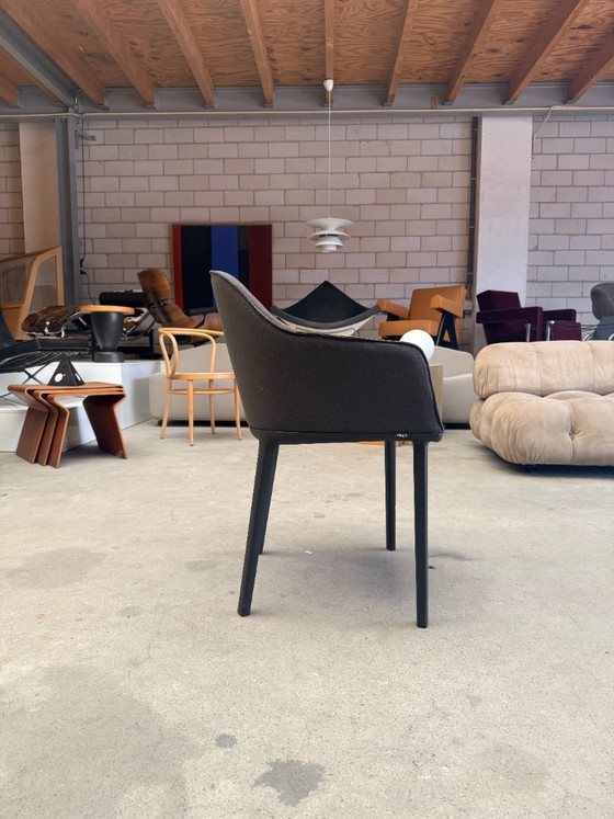 Silla Vitra Softshell color antracita (Stock: 8) – Sillas de comedor, Plastic, Textile (photo 11 of 12)