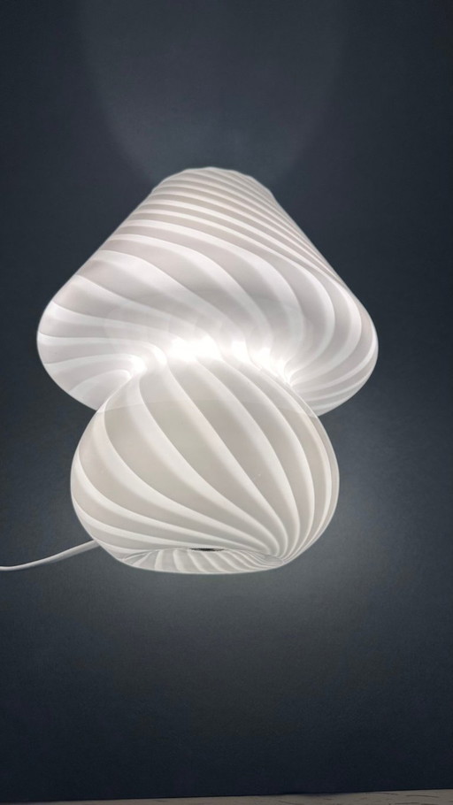 Vintage Murano Pilzlampe 1970er - Weißes Opalspiralglas - Mid Century