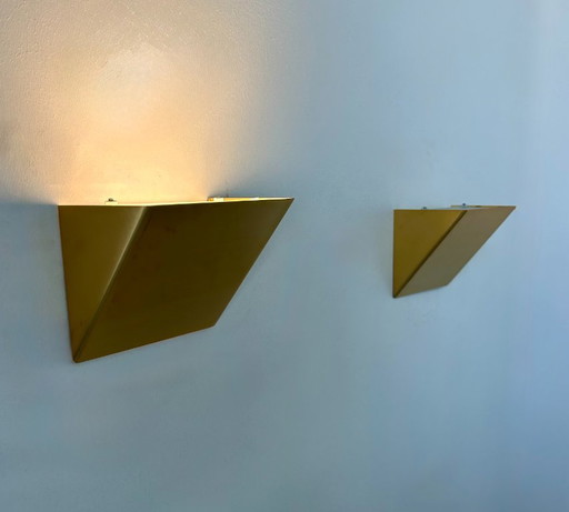 Pair of geometric sconces in brass and sandblasted glass, France 1970