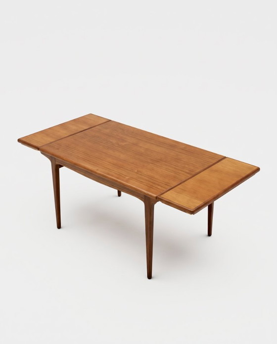 Scandinavische Uitschuifbare Eettafel – Johannes Andersen - 1960 – Uldum Møbelfabrik, Wood (photo 7 of 9)