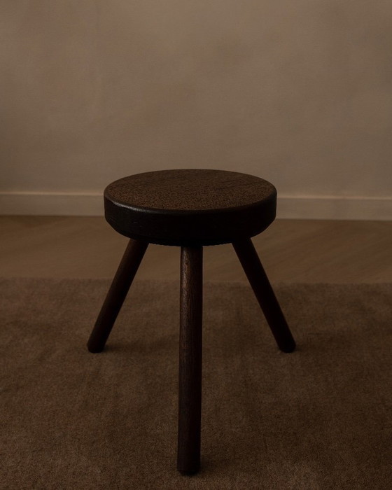 Image 1 of Vintage houten tripod kruk / stool van massief hout