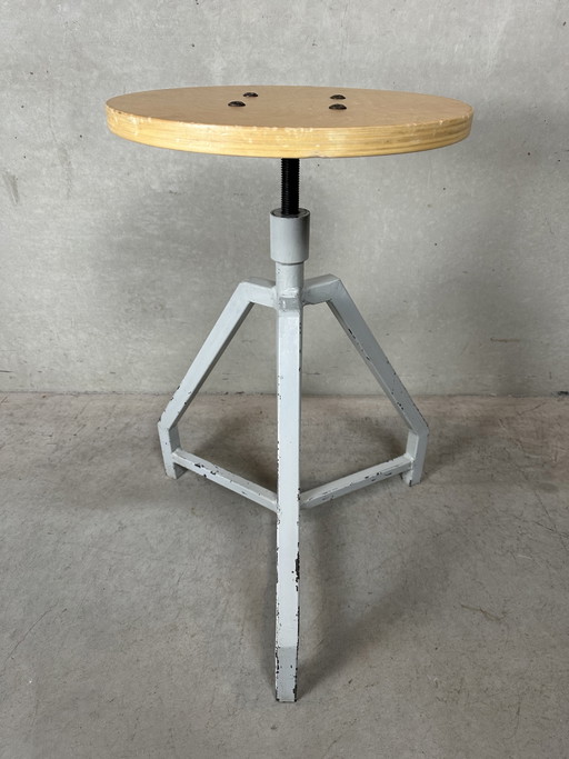 Tabouret industriel vintage