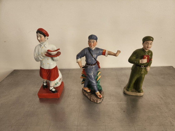 Image 1 of 11 statues of the Chinese Cultural Revolution