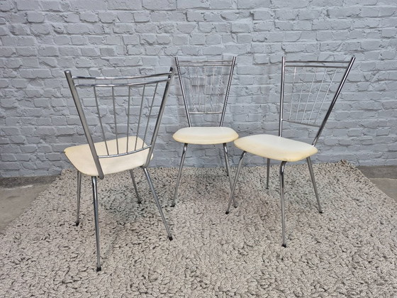 Set di 3 Sedie da Cucina Design Vintage di Brabantia, Formica Striata Bianca, Paesi Bassi, anni '60 (photo 3 of 6)