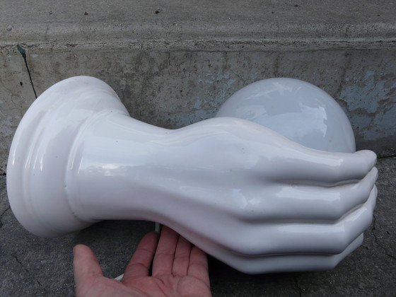 Image 1 of Witte Keramische Hand Wandlamp Vintage jaren 70