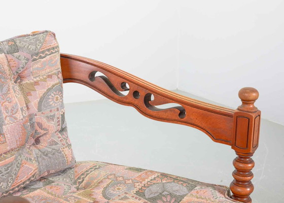 Image 1 of Giorgetti Gallery Collection Chaises longues en bois sculpté à la main avec tapisserie en gobelin, ensemble de 2. Italie, 1975.