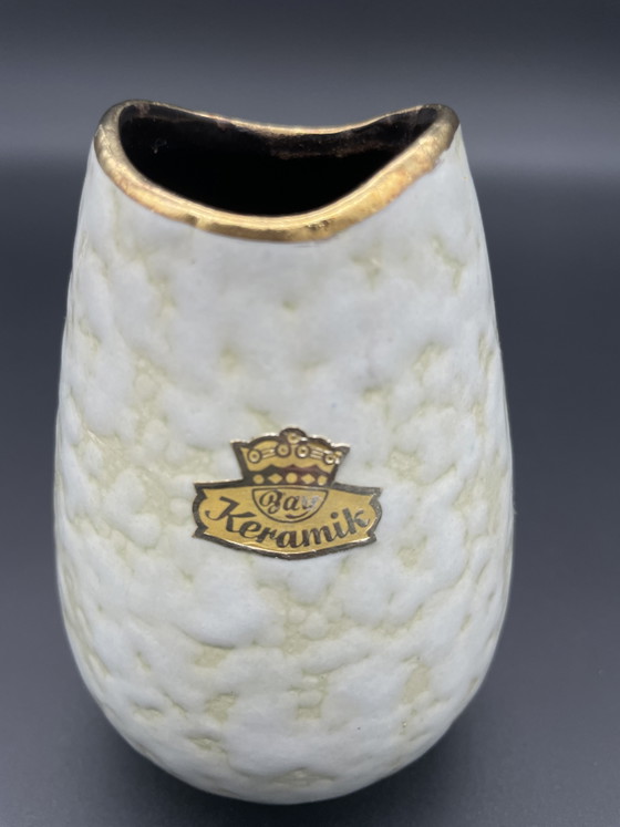 Title of the ad: Small Bay Keramik vase with original label and gold rim – Ceramic (photo 4 of 7)