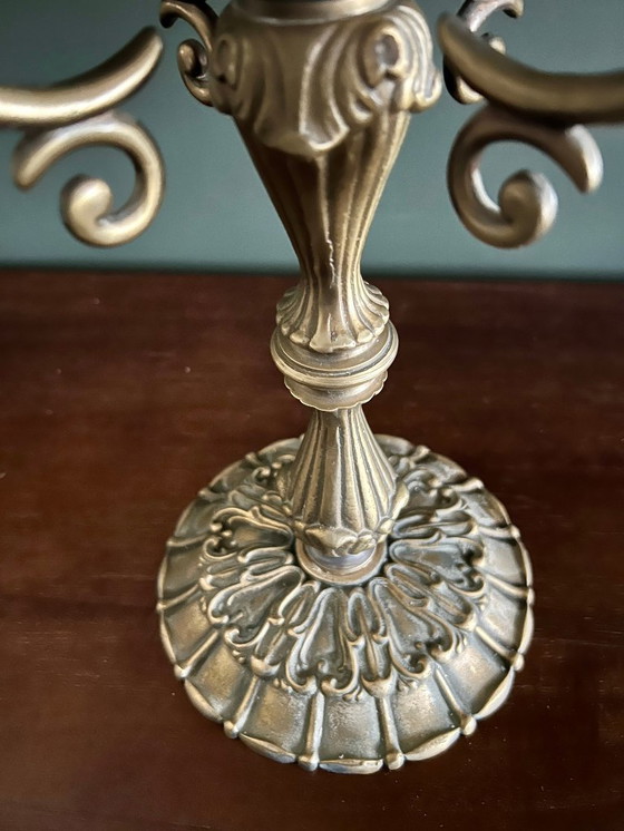 Image 1 of Candelabro di metà secolo in stile storicista, pesante candelabro a 5 bracci con candele decorative originali, anni &#39;60-&#39