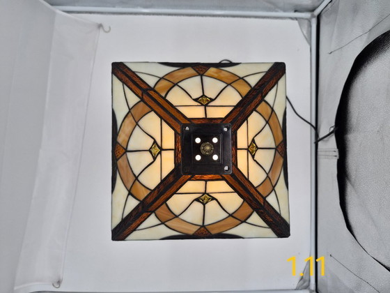 Image 1 of Beautiful Tiffany-Style Table Lamp 50x30