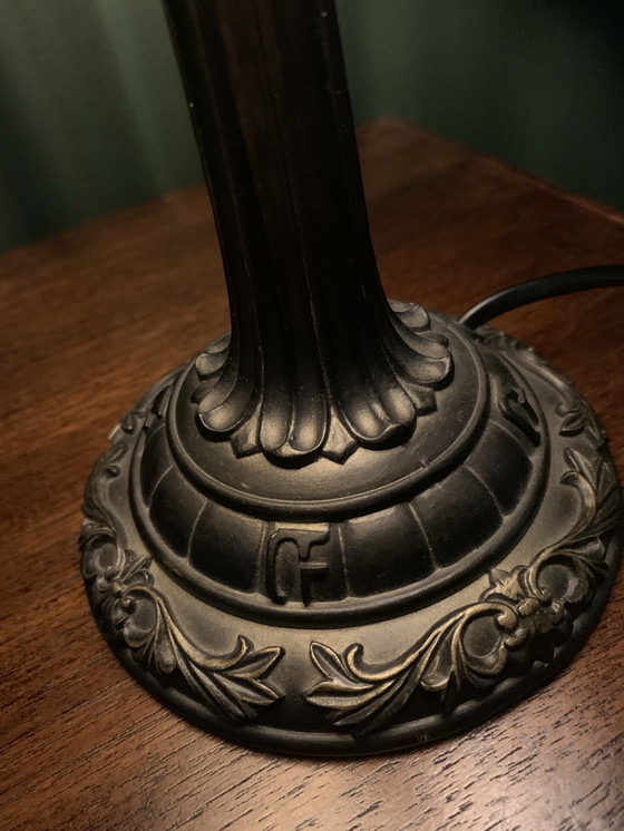 Image 1 of Tiffany style tafel lamp 