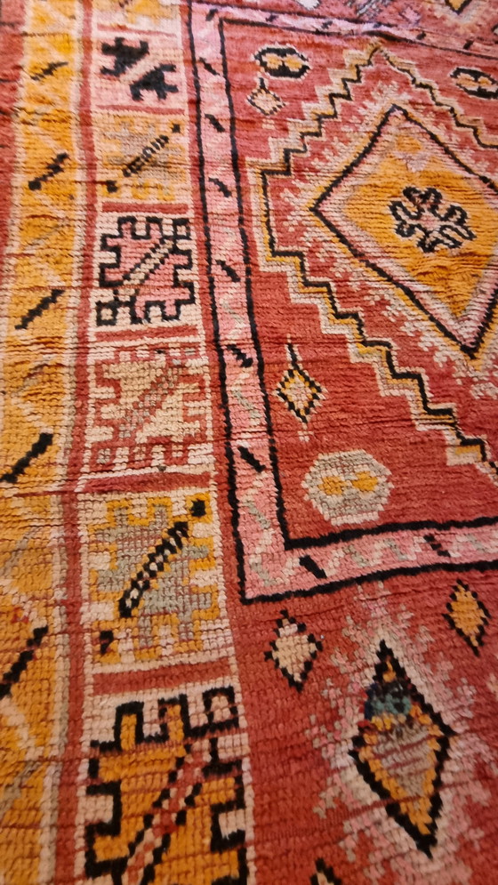 Image 1 of Beni mguild Berber rug 326x167 cm