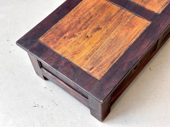 Massieve salontafel in koloniale stijl met 2 lades – Wood (photo 11 of 15)