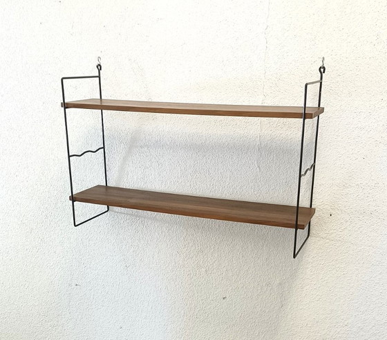 Image 1 of Vijftiger jaren wandrek met twee schappen 