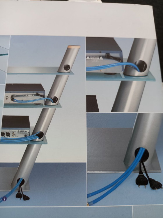 Image 1 of Tv meubel Lourens Fisher