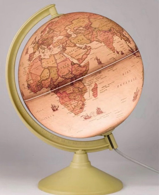 Image 1 of Gürbüz globe lamp