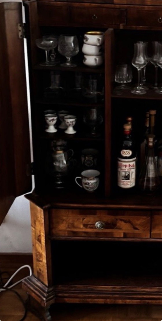 Image 1 of Mobile bar antico in stile Biedermeier con intarsi: un pezzo unico!