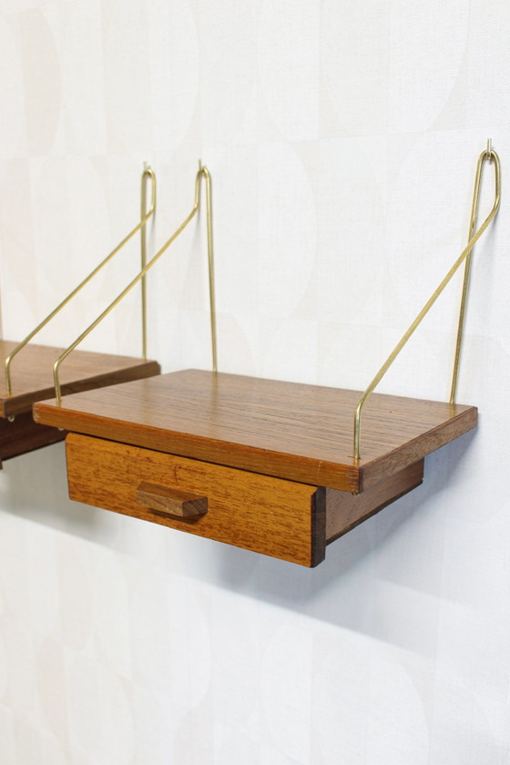 Image 1 of Set vintage Deense nachtkastjes met messing dragers