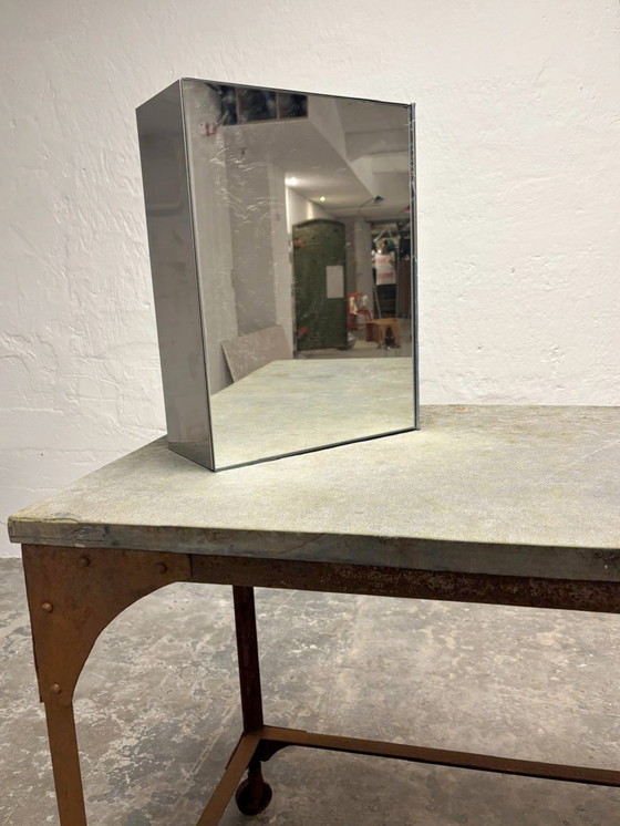 Image 1 of Medizinschrank