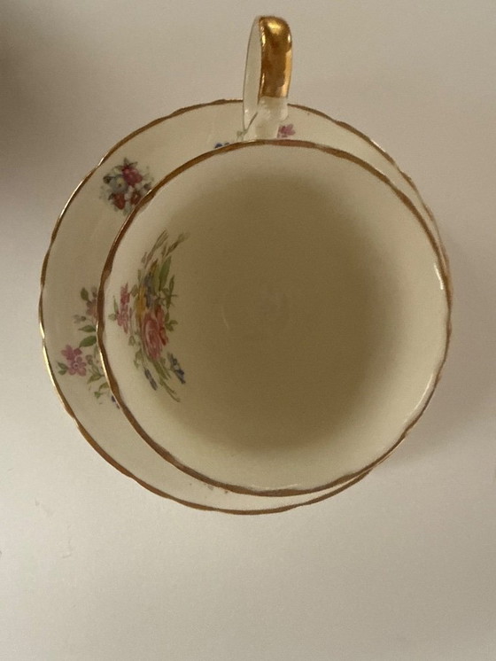 Image 1 of Tasse à thé en porcelaine Delphine