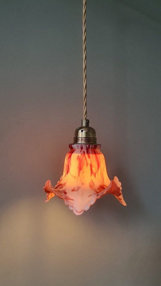 Suspension en verre ancien vintage. Marbré rouge et blanc. – Metal (photo 4 of 23)