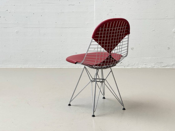 Image 1 of Deux fauteuils modèle Bikini de Vitra en cuir rouge, années 1980