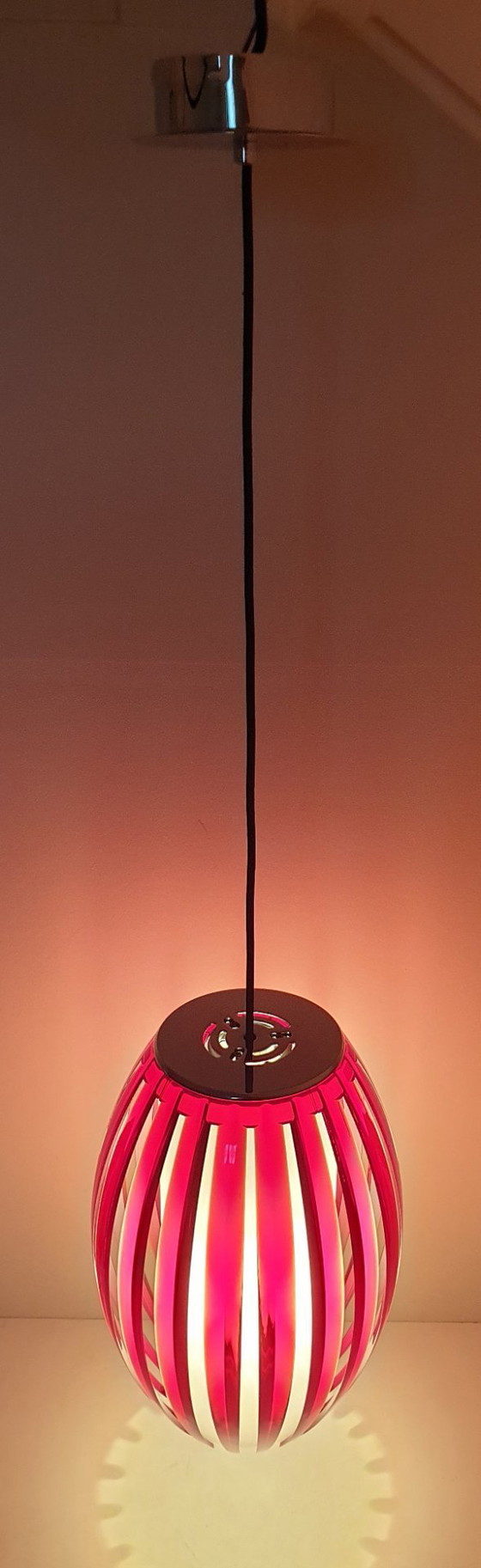 Image 1 of 2 x Herstal Pulz Tentakel XL Pendelleuchten rot