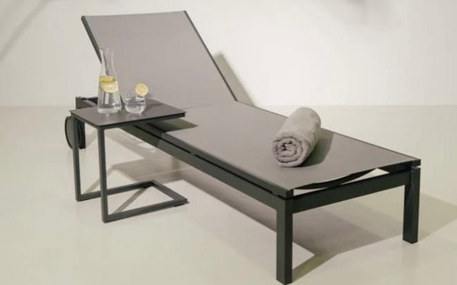 Sun lounger by Grattoni