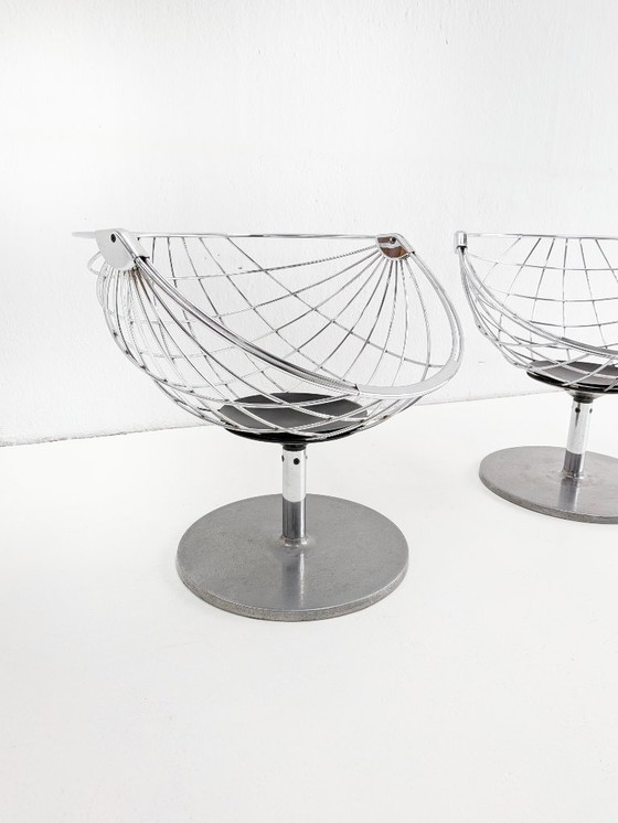 Image 1 of Set van 2 'Atomic Ball' stoelen van Rudi Verelst voor Novalux jaren 70