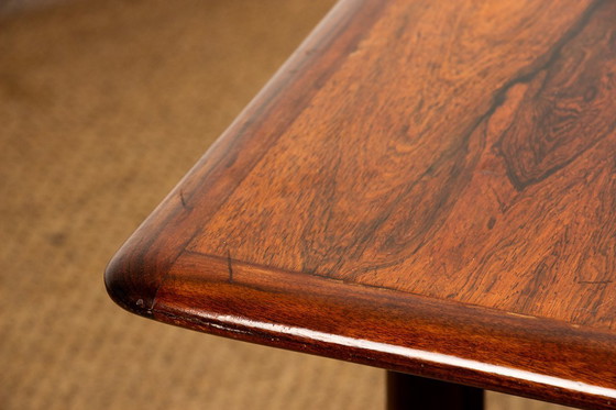 Image 1 of Grande tavolino in palissandro e tubi metallici, due livelli, Danimarca, anni '60.