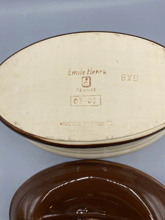 Terrina ovalada de Émile Henry – Cerámica marrón chocolate y crema – Loza, Ceramic (photo 5 of 8)