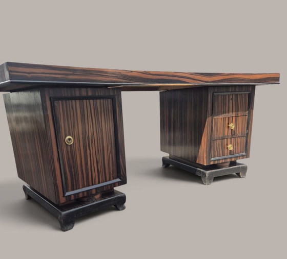 Monumentales Französisches Art-Déco-Arbeitszimmer Aus Makassar Mit Halbmond-Schreibtisch, Ca. 1930 – Wood (photo 4 of 8)