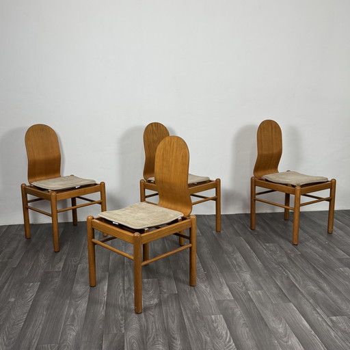 Set of 4 Mid-Century Scandinavian Dining Chairs from the 1970s