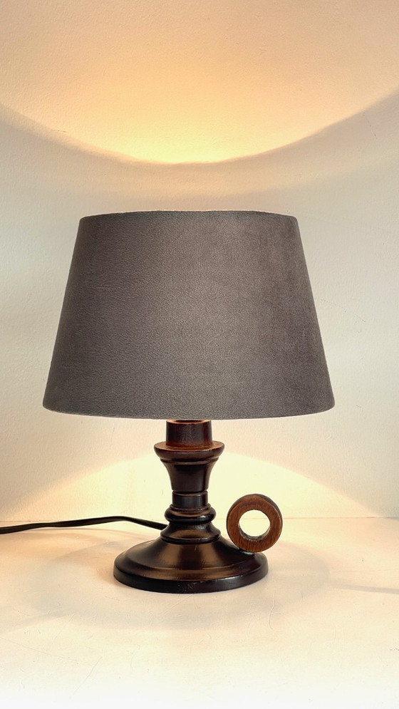 Image 1 of Lampada a candela in legno d'epoca