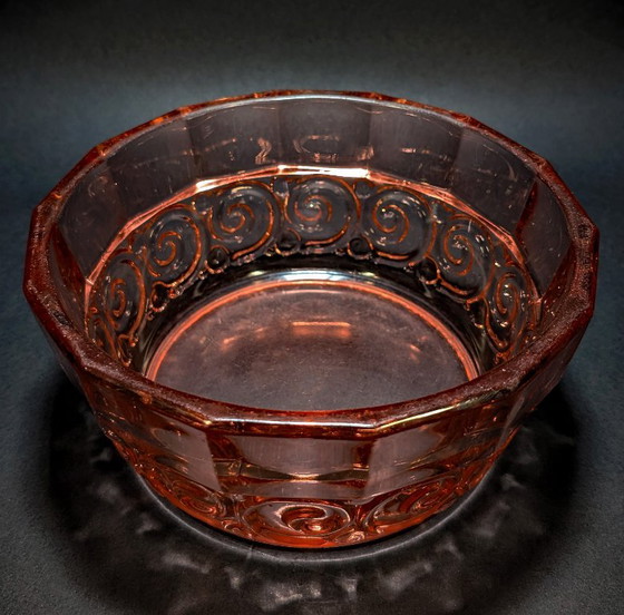 Art Deco Bowl - Selenium UV Reactive - Val St Lambert - Model "Rosette" - 1935 – Val Saint Lambert, Crystal (photo 6 of 7)