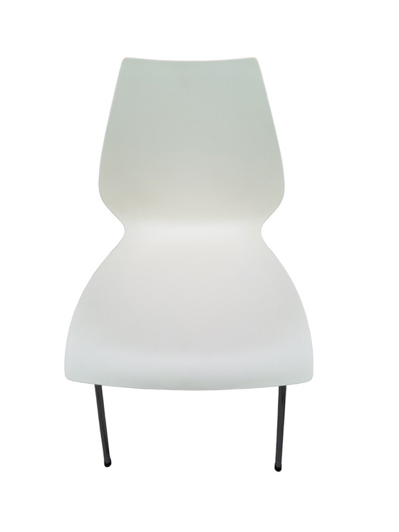 Image 1 of 4x Kartell Maui chairs by Vico Magistretti