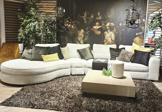 Image 1 of Sofá león