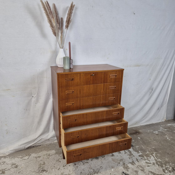 Image 1 of Vintage Deense ladekast, commode jaren 60 teak 6 laden