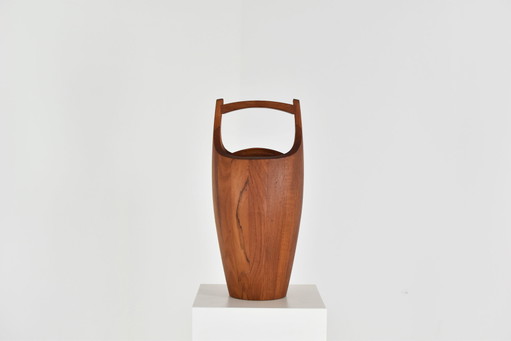 Ijsemmer model Congo in teak door Jens Quistgaard voor Dansk Design, Denemarken 1955.