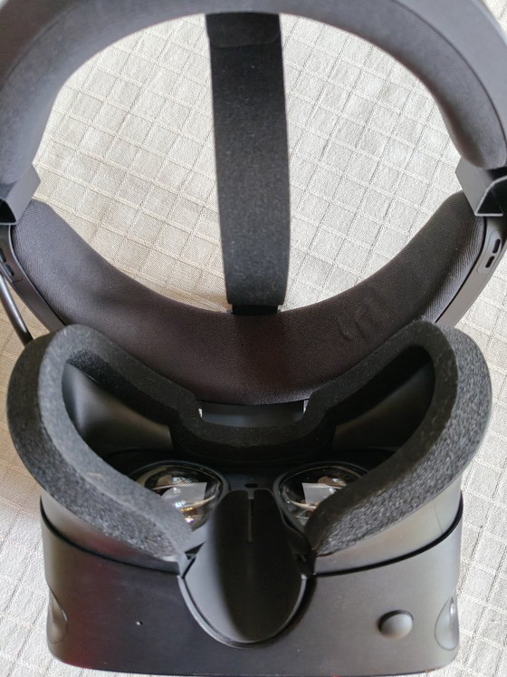 Oculus Rift S – Dekorative Objekte, Kunststoff, Stoff (photo 5 of 12)