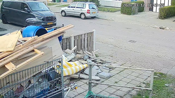 Image 1 of NOUS FAISONS DU CONDUITE DE CAMIONS-BENNES