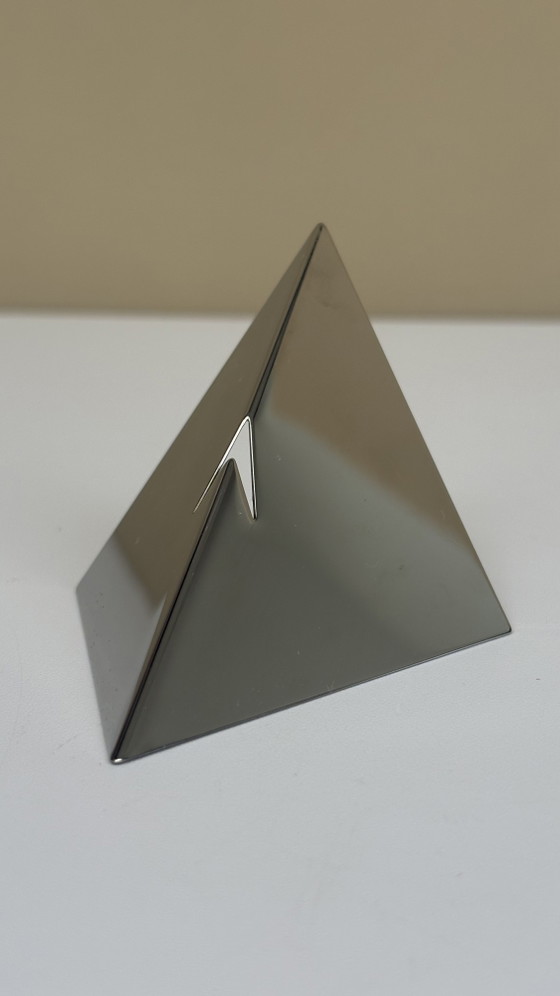 4x Porte-noms pyramidaux vintage danois chromés – Menu, Accessoires de table, Metal, polished steel (photo 6 of 8)