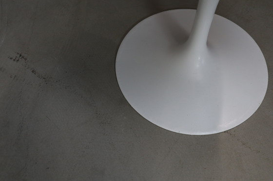 Image 1 of Pair of Eero Saarinen Tulip Stools for Knoll International, 1970's