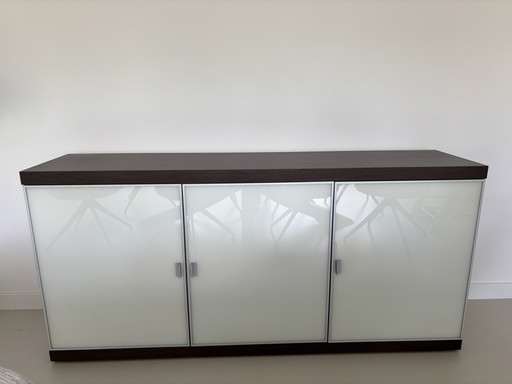 Credenza moderna
